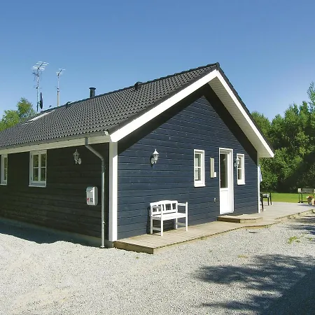 Four Bedroom Holiday In Dom wakacyjny Ebeltoft