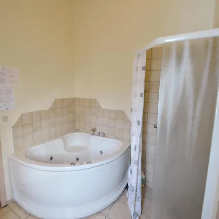 Four Bedroom Holiday In Dom wakacyjny Ebeltoft