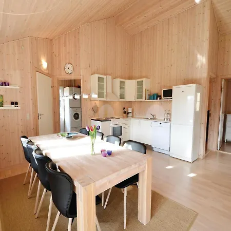Dom wakacyjny Four Bedroom Holiday In Ebeltoft
