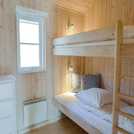 Four Bedroom Holiday In * Ebeltoft